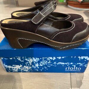 RIALTO WOMENS BROWN SHOES MYSTICAL BROWN SIZE 8.5